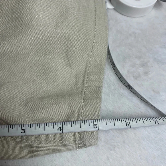Dockers khaki shorts size 12 very little stretch 5 inch length - Picture 7 of 9